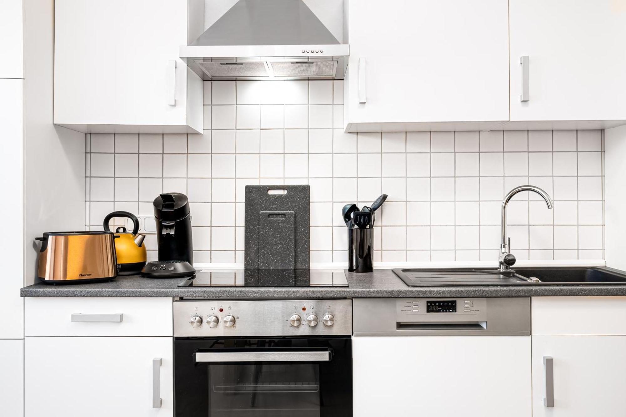Smart Home - Essen - Perfect For 5 Guests! Central - Balcony - Netflix - Free Parking Zone Экстерьер фото